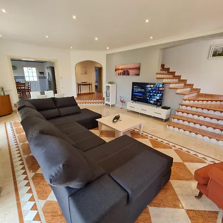 Duartes Villa Altura