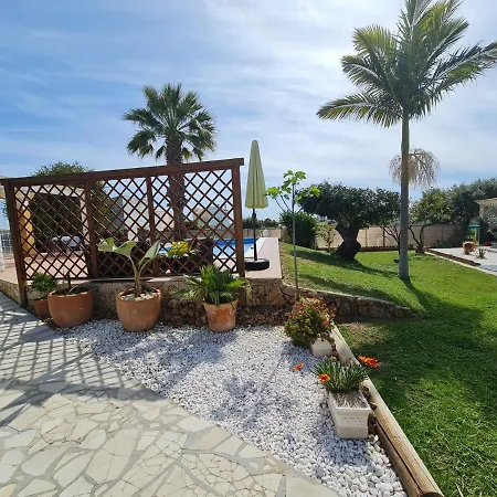 Duartes Villa Altura